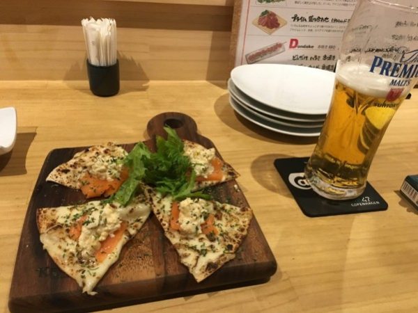 オオミヤバルのピザ