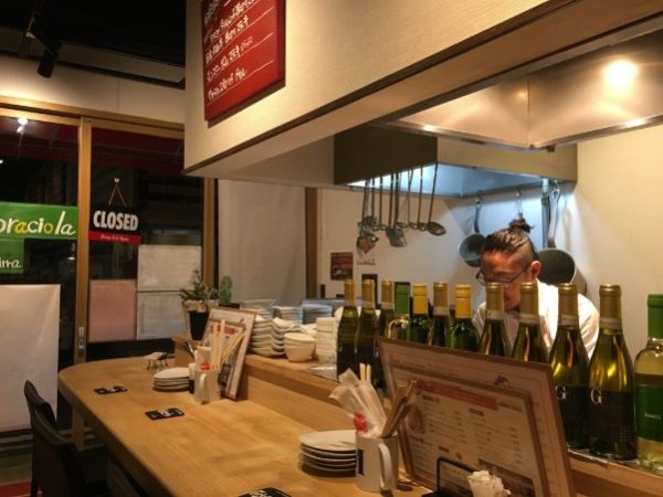 オオミヤバル店内 