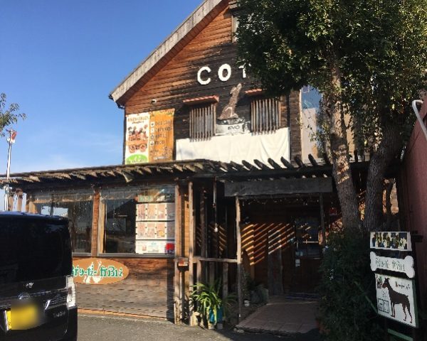 ブリーダーカフェ外観