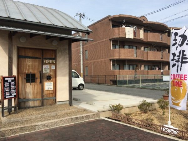 カフェリンガリンガ駐車場