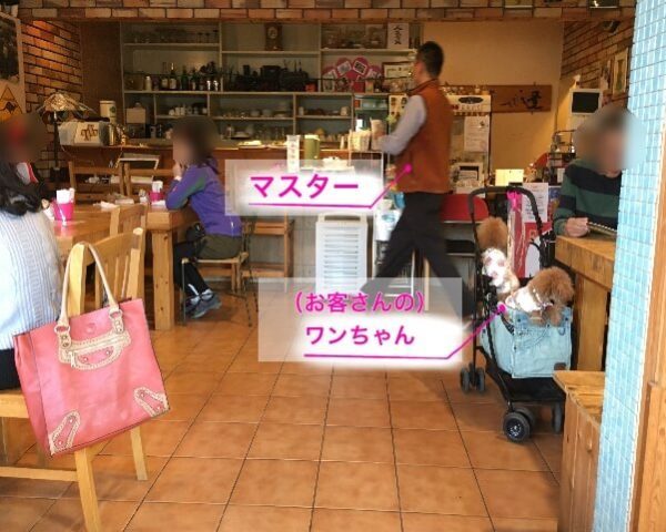 ブリーダーカフェ店内