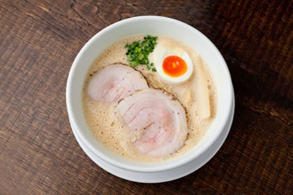 ラーメンみつ葉の豚CHIKIしょうゆラーメン