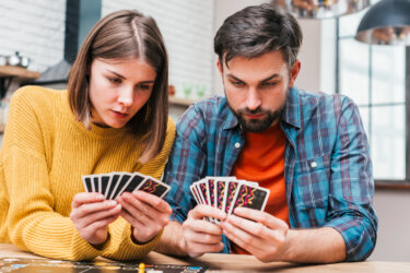 【パーティに最適】2人から遊べるトランプゲーム4選!