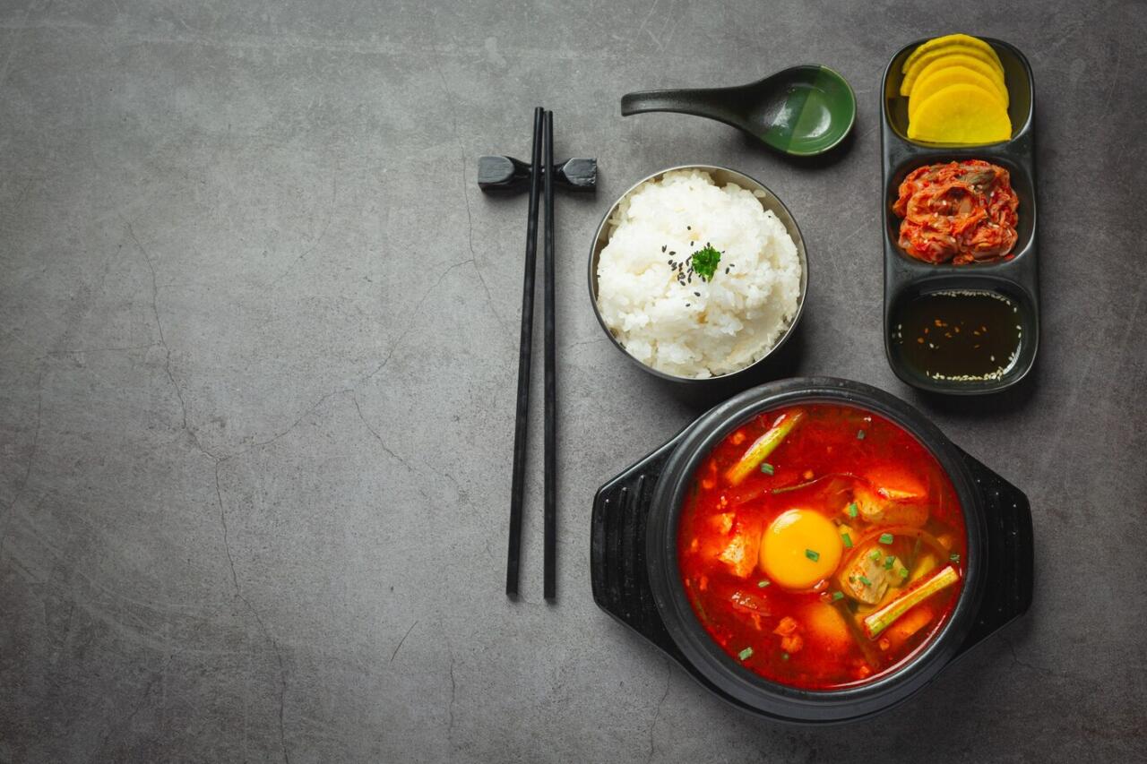 韓国の食事マナーについて徹底調査!音を立てて食べるのはなぜ?